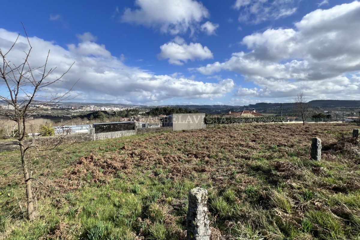 Terreno em Vila Marim
