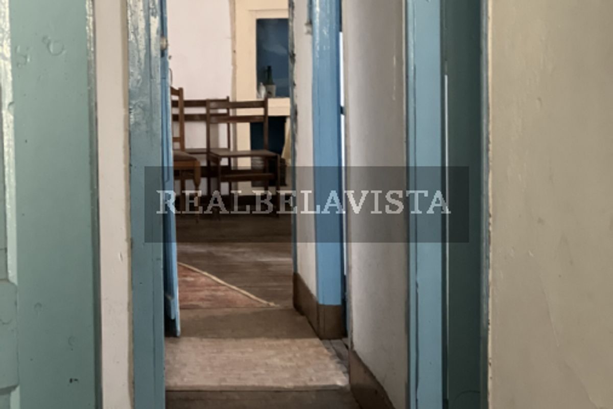 Moradia em Pedra T2 para Reabilitar em Justes – Vila Real